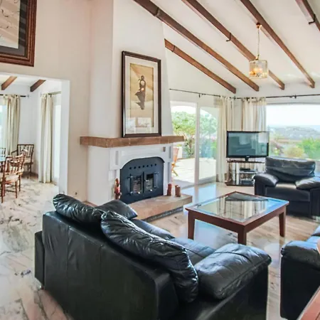 Gorgeous In With Wifi Holiday home *